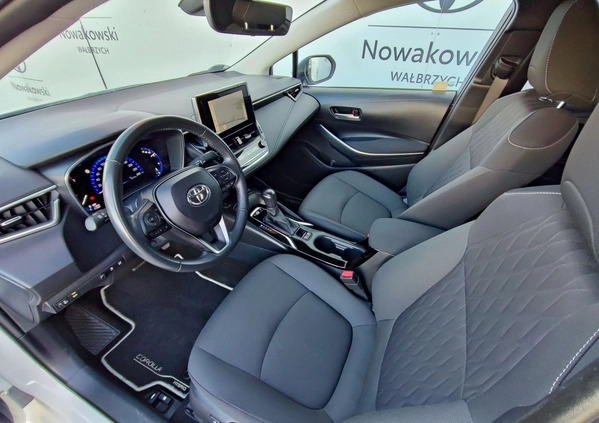 Toyota Corolla cena 93900 przebieg: 90571, rok produkcji 2021 z Wałbrzych małe 301